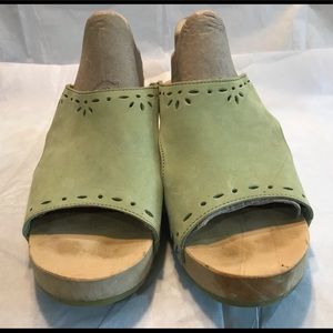 Vintage Hanna Andersson Wooden Sandals 39